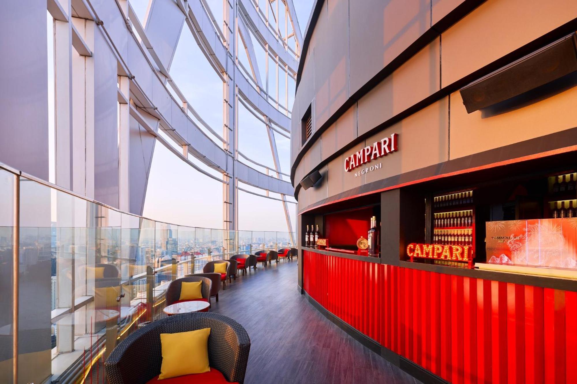 Centara Grand At Centralworld Bangkok Eksteriør bilde Campari Sky Bar