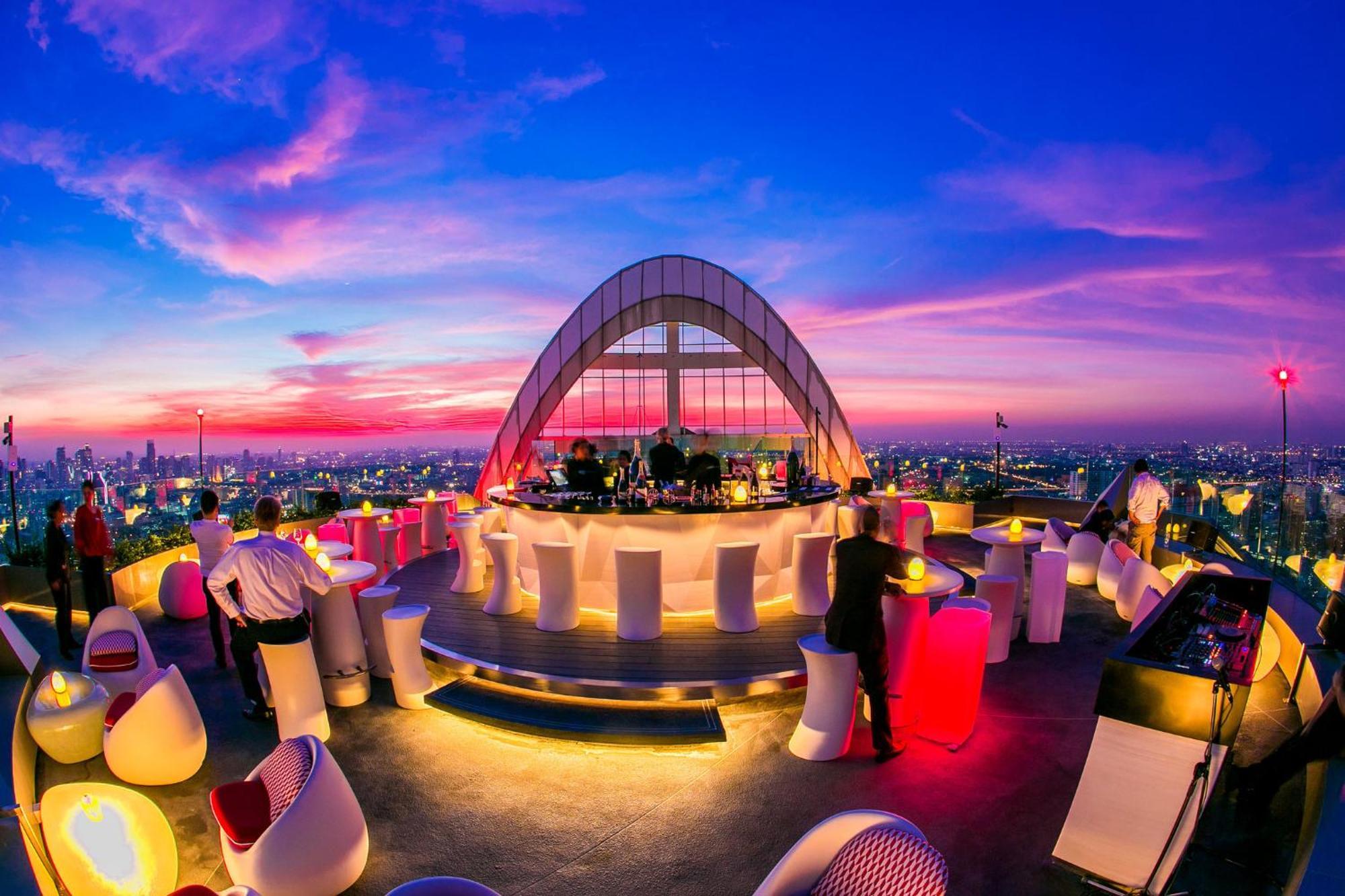 Centara Grand At Centralworld Bangkok Eksteriør bilde The Bar