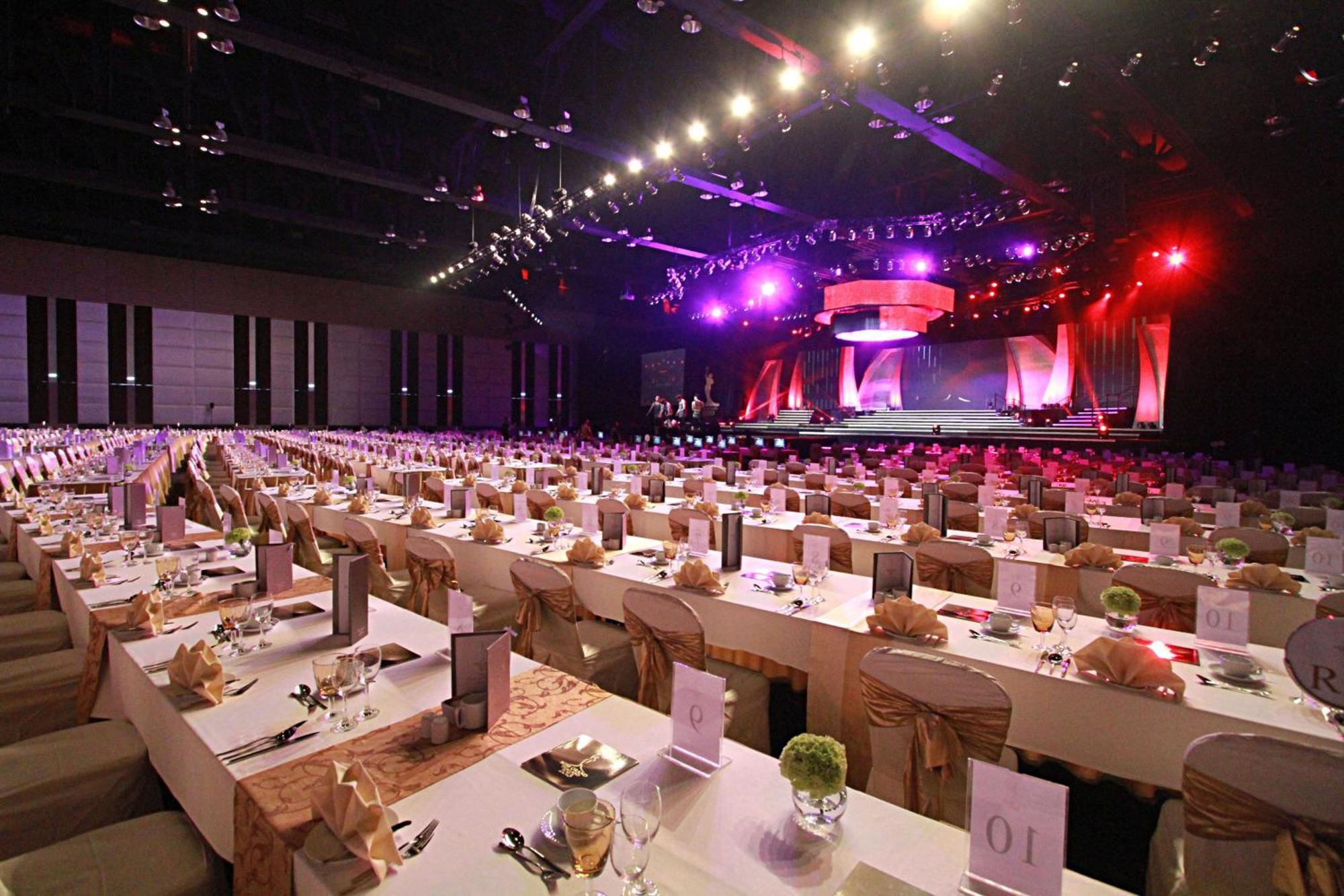 Centara Grand At Centralworld Bangkok Eksteriør bilde The 2011 Asia Awards