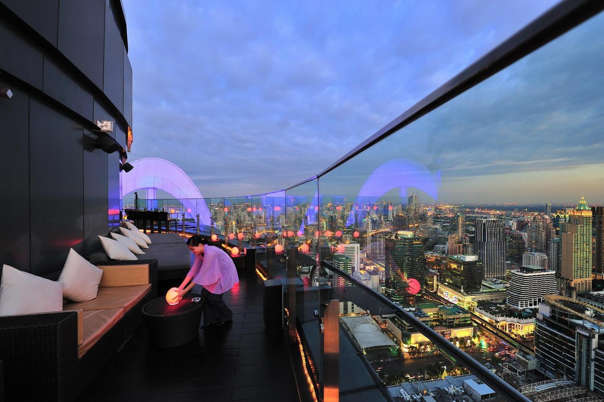 Centara Grand At Centralworld Bangkok Eksteriør bilde View from the bar